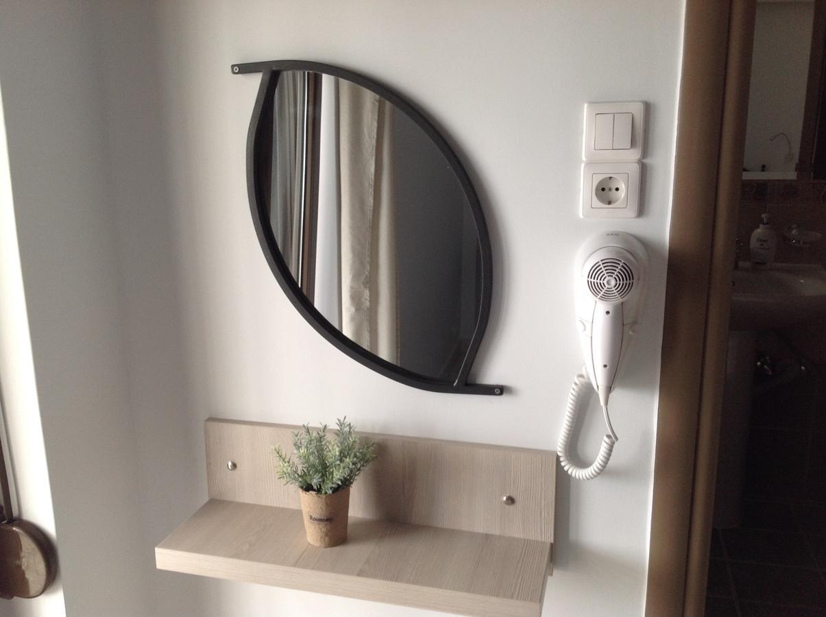 Eva Rooms Makrýgialos Esterno foto