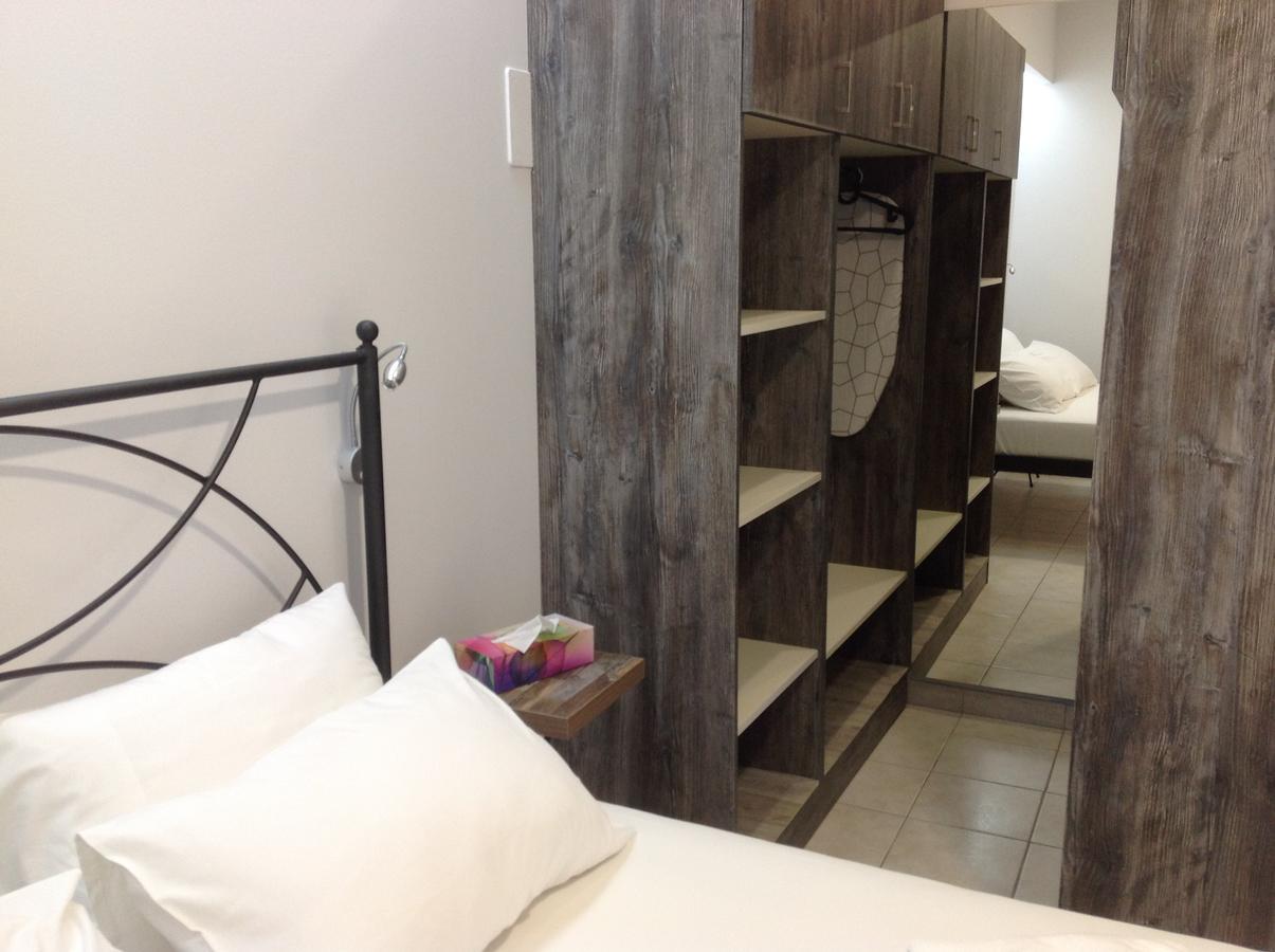 Eva Rooms Makrýgialos Esterno foto